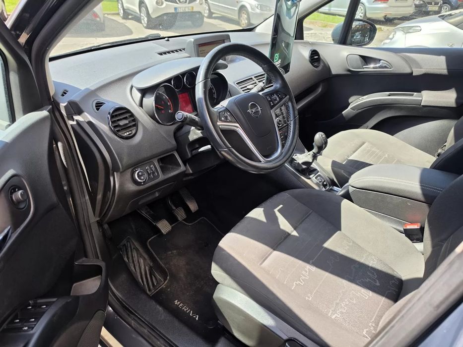 Opel Meriva Cosmo — photo 4