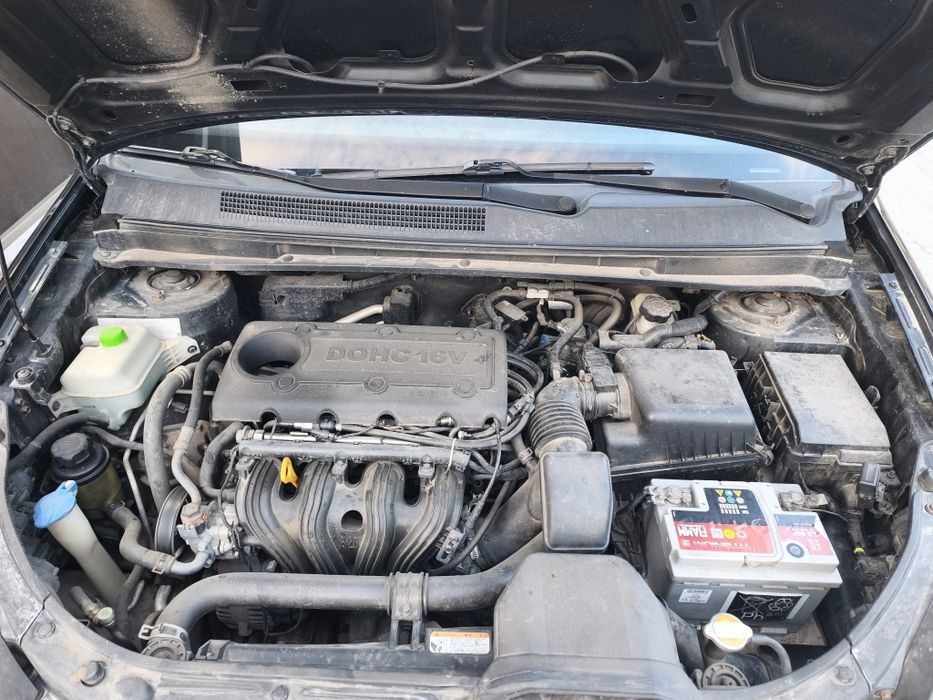 Продам Kia Karens