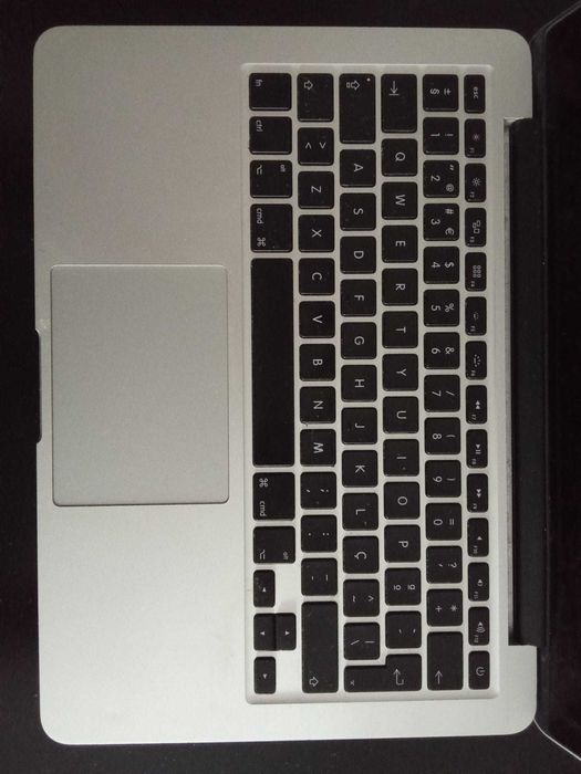 Apple MacBook Pro Retina 13'' 2013 | I5 2.4 Ghz | 8GB RAM || SSD 128GB