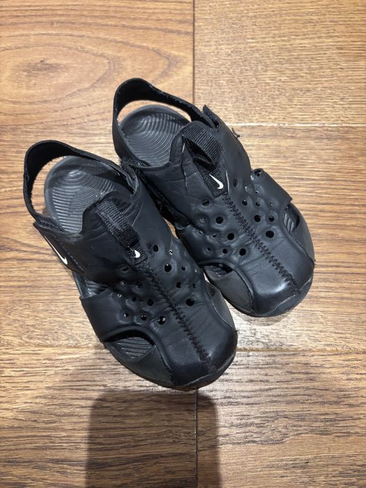 Nike czarne klapki sunray