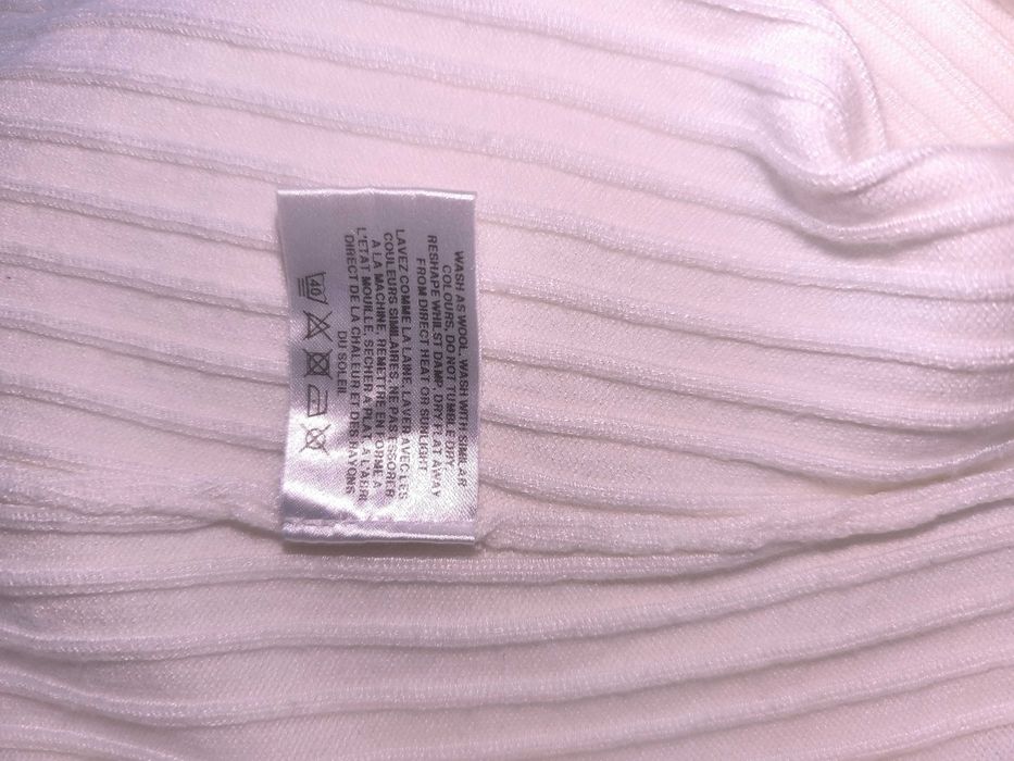 Светр сведрик тоненький на 50-52 розмір