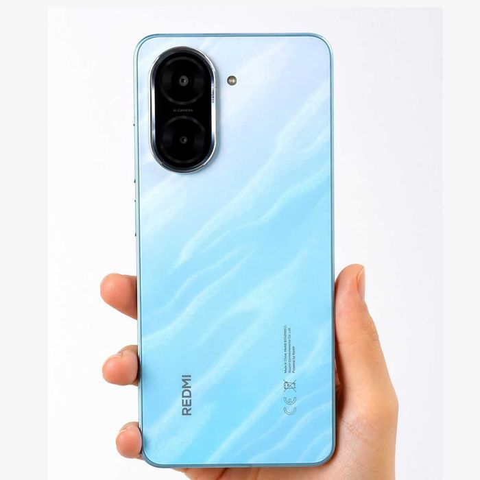 Xiaomi Redmi A5 128GB / 4GB RAM + 2GB / Dual SIM / Com carregador e capa