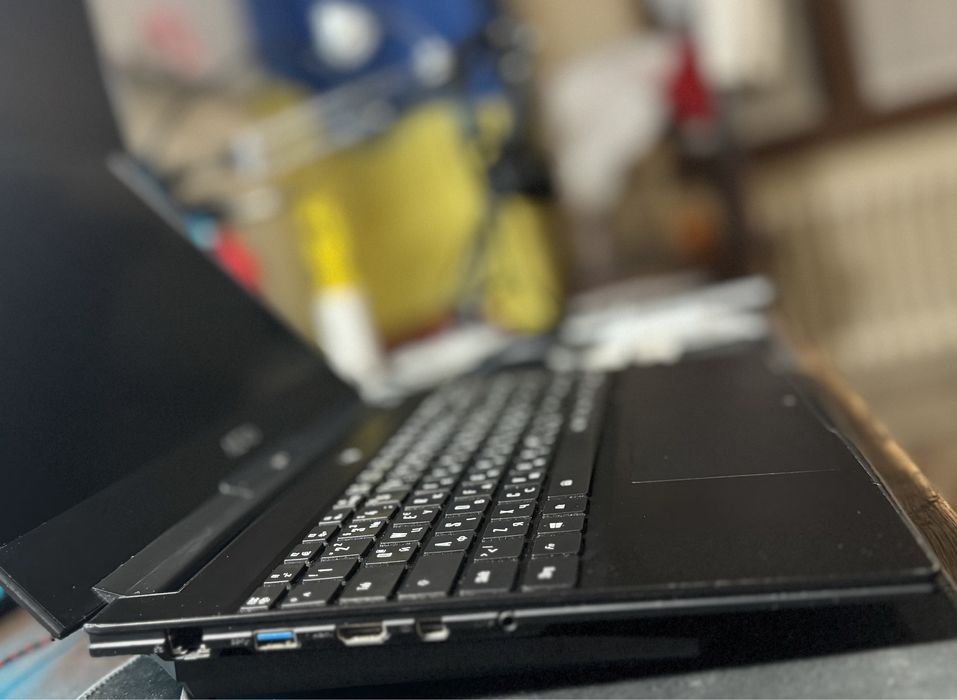 Gigabyte Aero 15XV8
