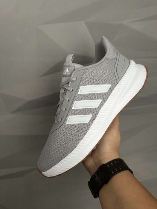 Чоловічі кросівки adidas оригінал  43/27,5 см