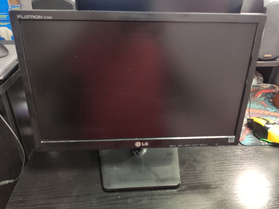 LG flatron E1942c-bn
