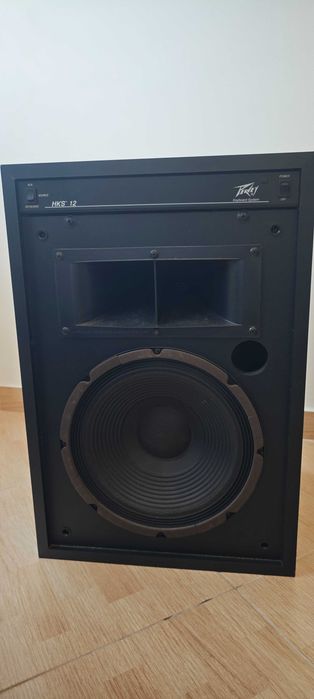 Vendo Peavey HKS 12 em excelente estado de funcionamento.