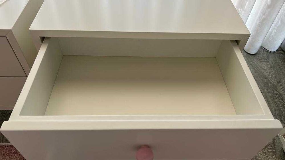 Mesas Cabeceira Brancas