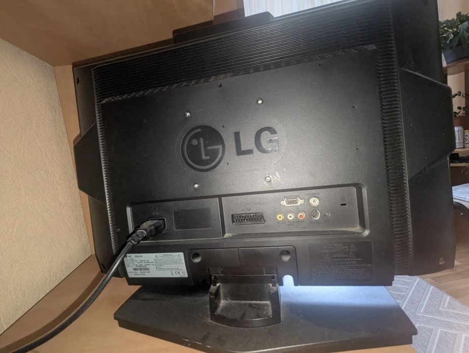 Телевізор-монітор 20" LG 20LS1R + Оригінальний пульт