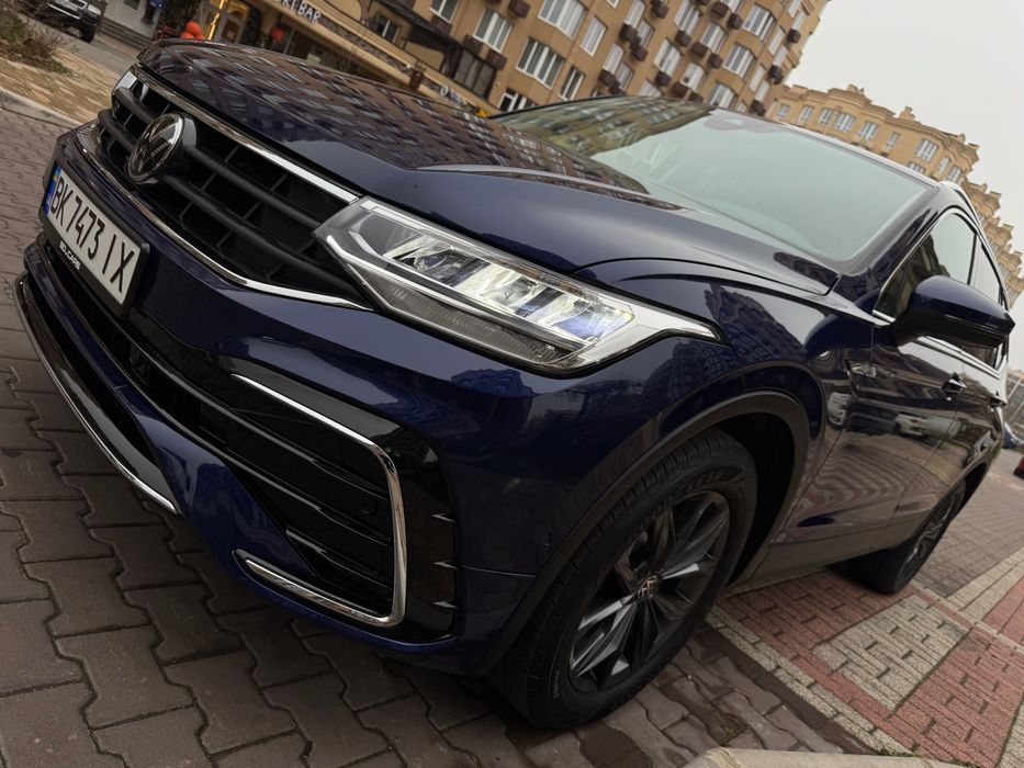 7місць, Шкіра, Електро привід багажника, Матрична оптика