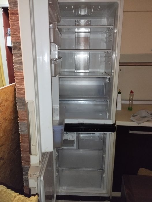 Японский холодильник sharp