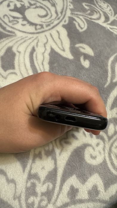 Комлект телефонів (Nokia,Nomi)