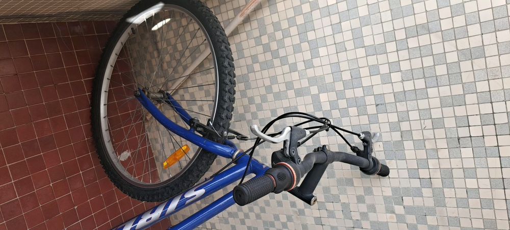 Bicicleta Usado em bom estado