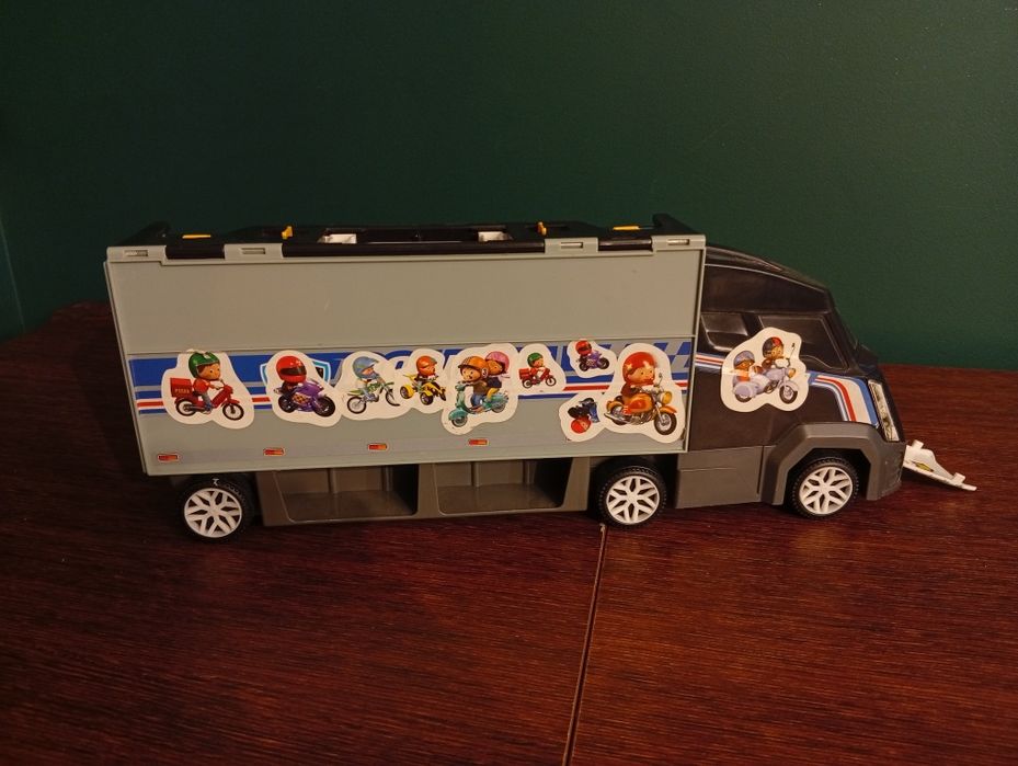 Ciężarowe tiry pojazdy