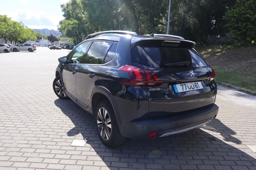 Peugeot 2008 1.2 PureTech 110 Allure
