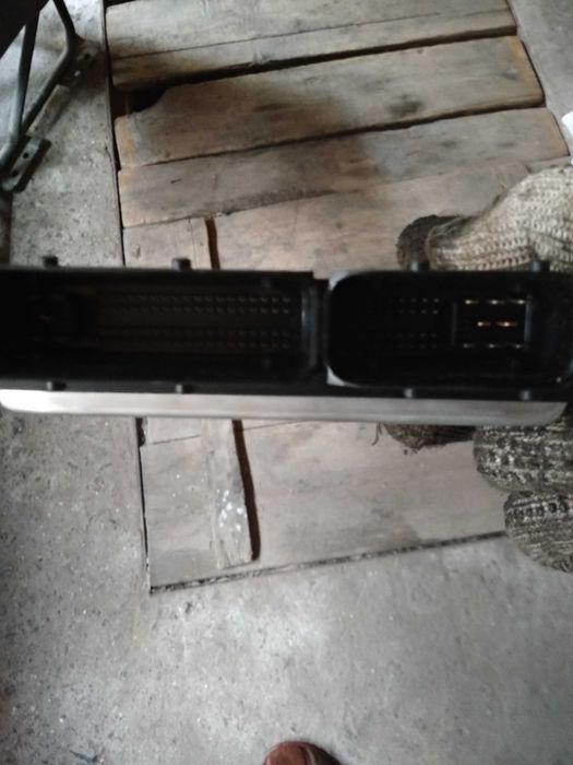 Продам блок управління двигуном пасат б 5 обе 2.5