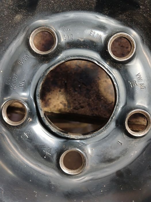 Шини зимові michelin на оригінальних дисках volkswagen r15