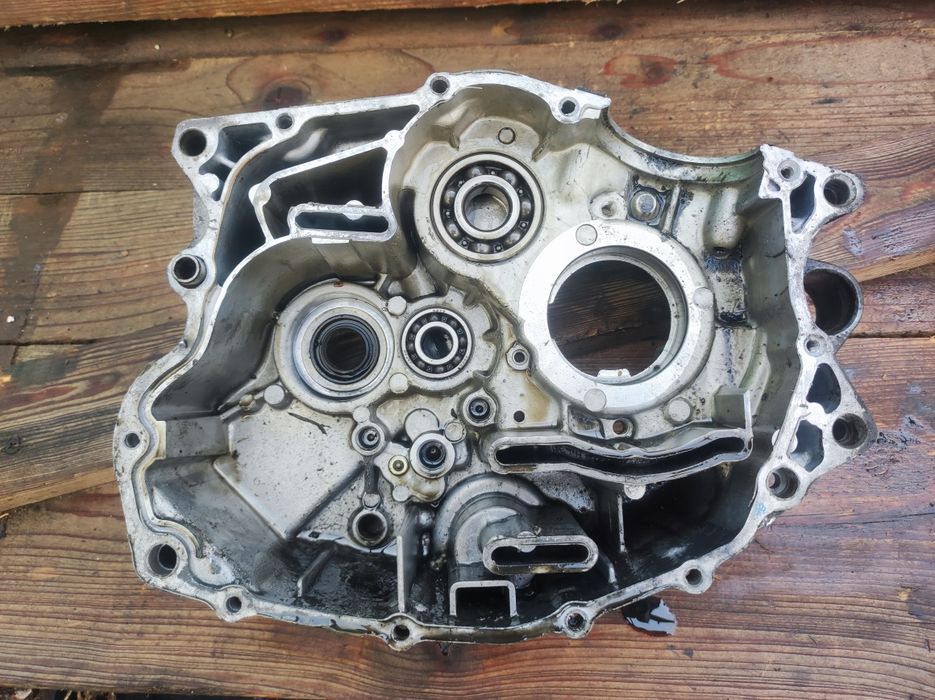Kartery silnika Yamaha SR125 125 10F komplet obudowa silnika blok silnika