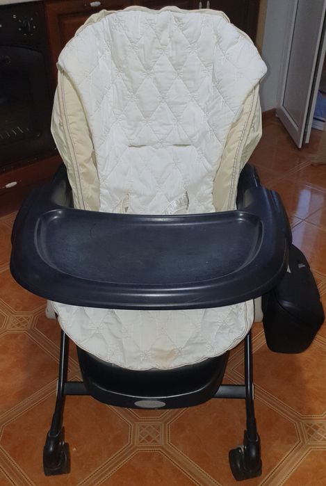 Стільчик для годування і колиска Combi