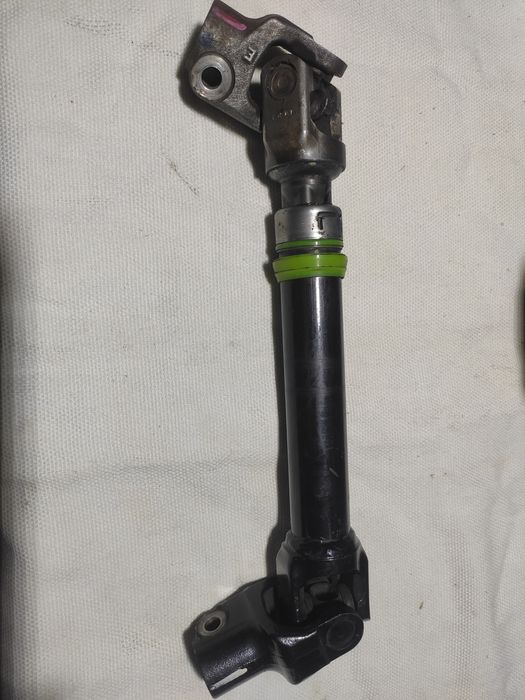 VW Passat B7 USA рульовий вал .