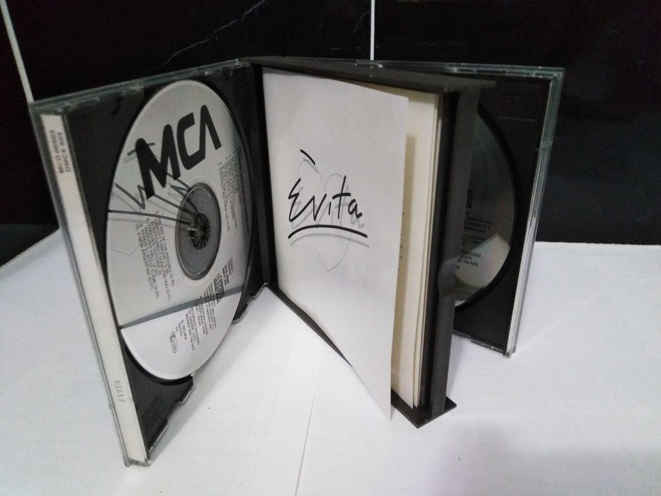 Cds Musicais O Quebra-Nozes Tchaikovsky,Cats,O Fantasma da Ópera,Evita