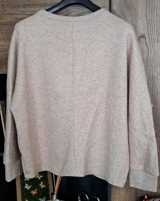 Beżowy sweter ,milusi,nowy,Made In Italy,r.44/46