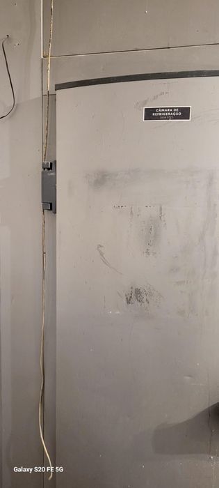 Câmara de refrigeração Semi-Nova