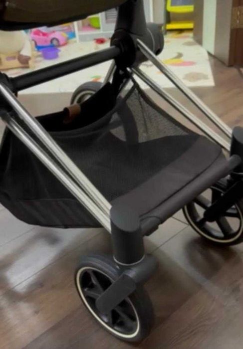 преміальна коляска Cybex Prime Platinum колір "khaki green"