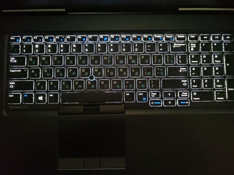 Як новий, Ігровий ноутбук DELL (i7 7820HQ/32/512+1000/P3000 6GB)