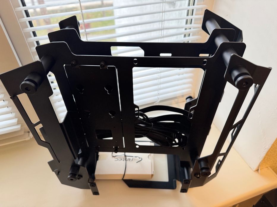 Корпус ANTEC Striker (0-761345-80032-7)