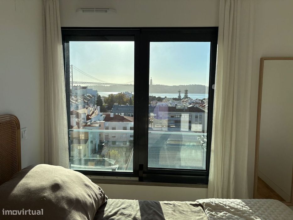 Apartamento T2 com Vista para Tejo na Ajuda, Lisboa
