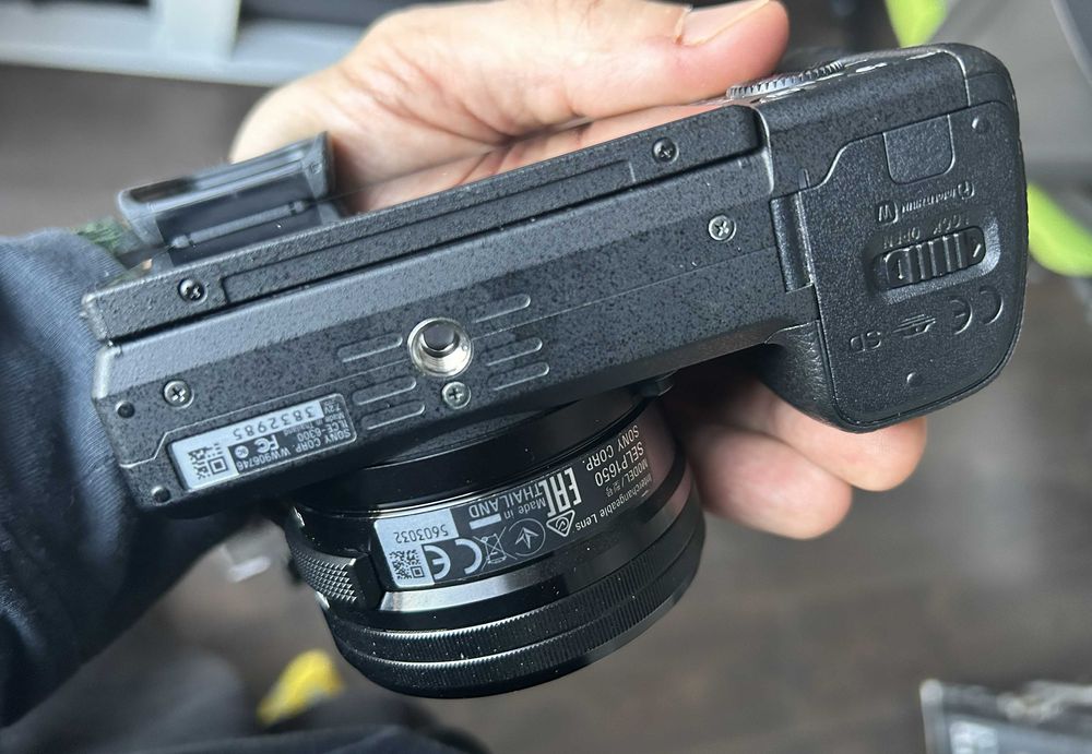 Sony a6300 + f3.5-5.6 / 16-50 OSS - bezlusterkowiec, jak nowy