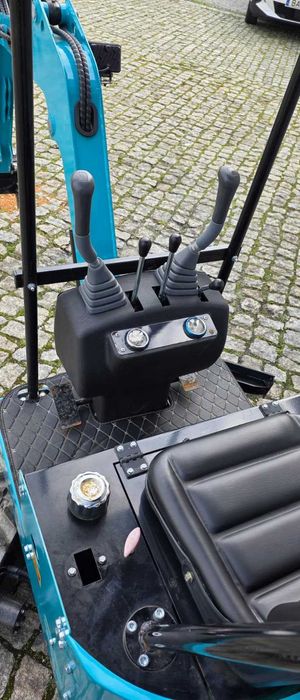 Mini Escavadora JPC KV12