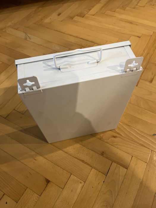 Apteczka BHP wisząca