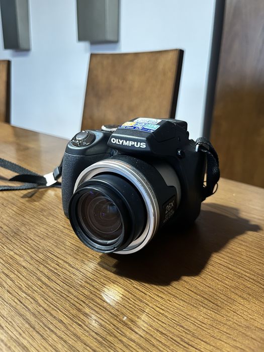 Câmara Olympus SP-590UZ