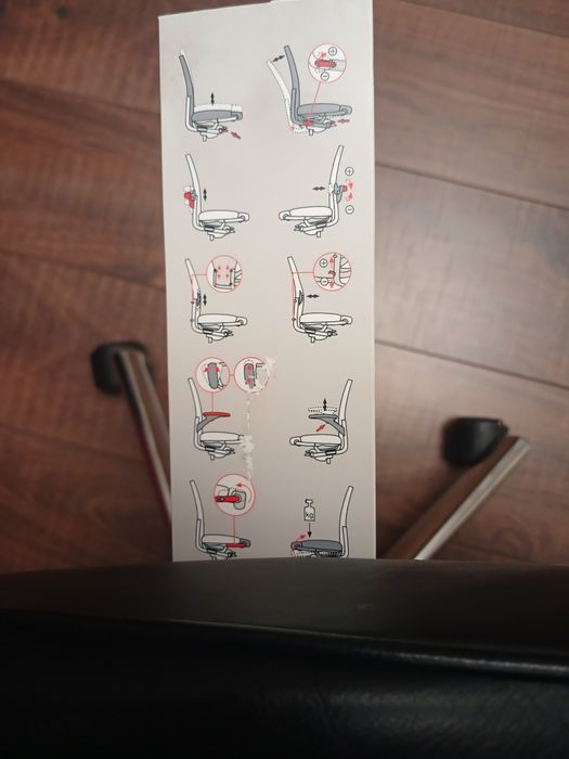 2 шт...Крісла шкіряні офісні/комп'ютерні Haworth Comforto  (Німеччина)