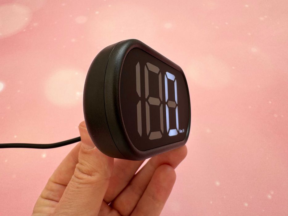 Простейший GPS спидометр с БЕЛОЙ подсветкой