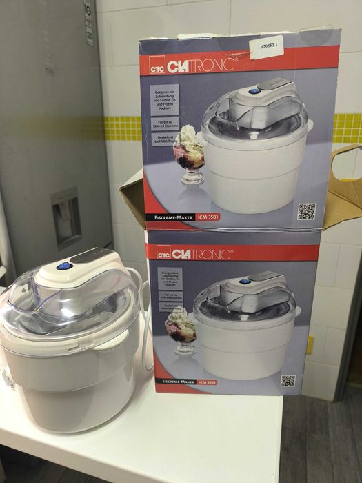 Máquina de Gelados/Iogurtes Na caixa