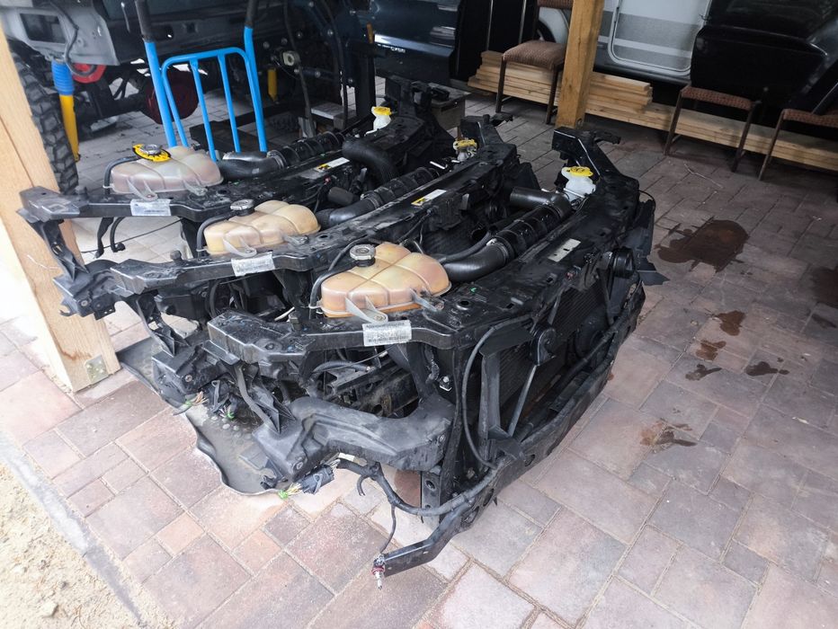 Pas przedni kompletny chłodnice belka zderzaka Jeep Grand Cherokee WK2