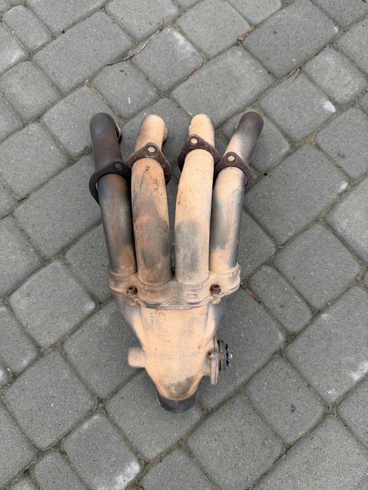 Колектор yamaha r1 2007-2008 rn19