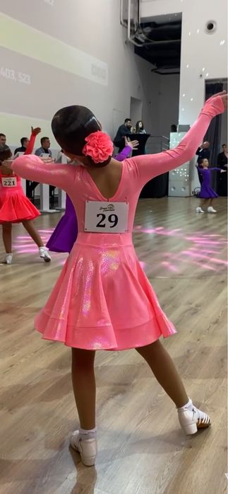 Бейсик рожевий, сукня бальні танці