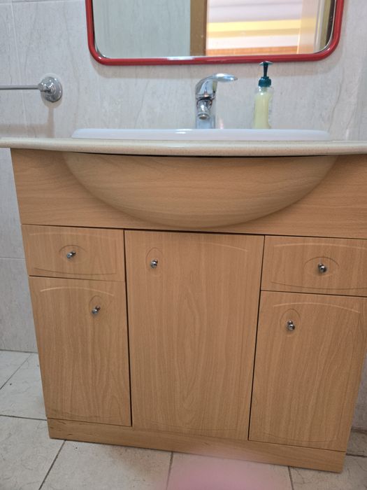 Vendo móvel de lavatório