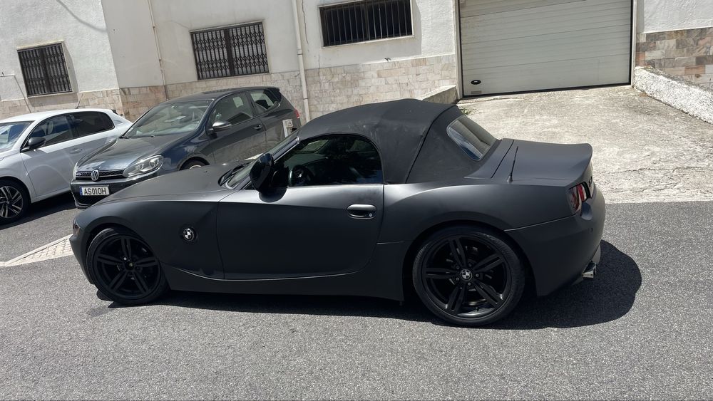 Vendo carro  Bmw Z4 2.5i  6 cilindros com 190CV com opcao de Gpl e gasolina