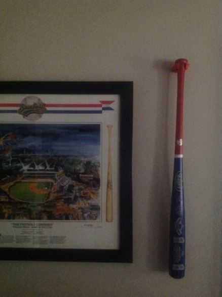Uchwyt stojak na sciane trzymanie kij Baseball