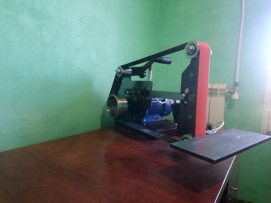 Гриндер (шлифовальный станок ).