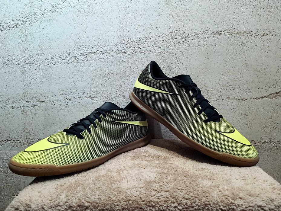 NIKE BRAVATAX II IC r.45,5 stan bardzo dobry