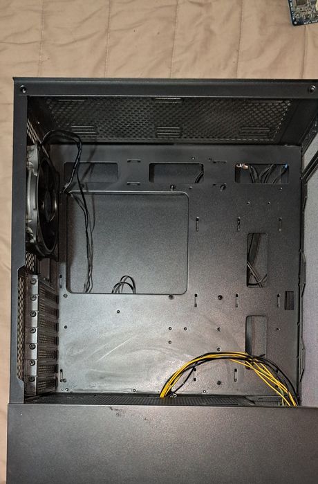 Caixa Nox de Computador (ATX/Full Tower) (Ou Melhor Oferta)