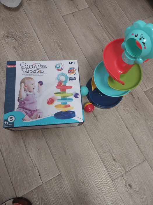 Игрушка 6м+ в идеальном состоянии