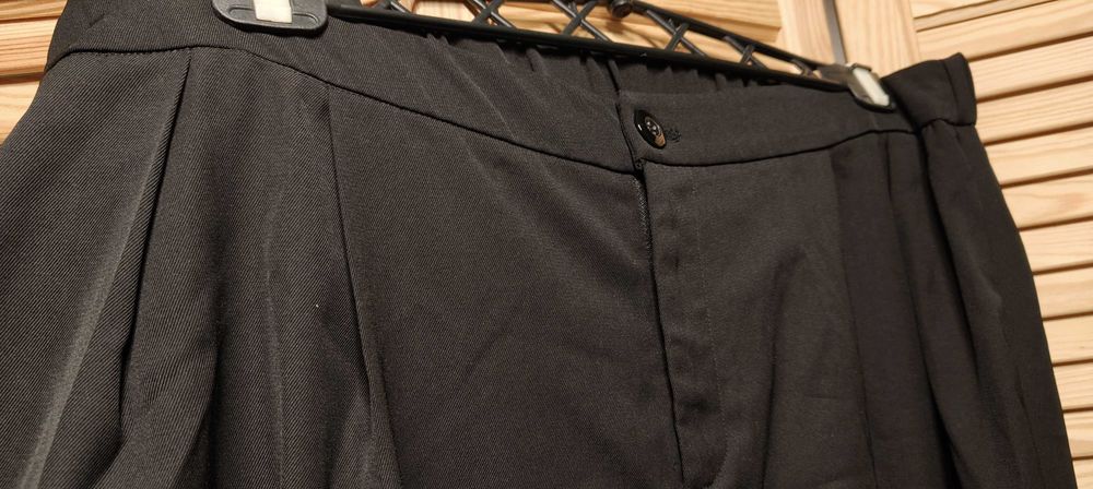 Spodnie damskie luźne ale i eleganckie czarne plus size