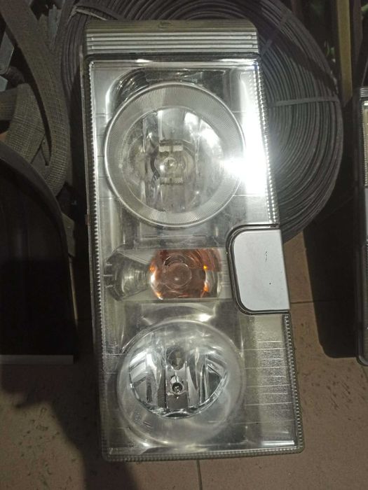 Lampa renault magnum prawa