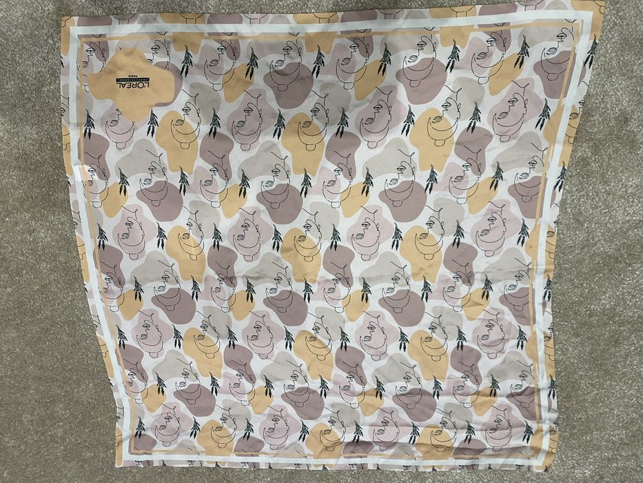 Conjunto de acessórios para cabelo e maquiagem da l’oréal